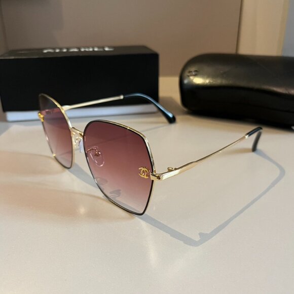 Chanel Sunglasses Woman's wide - Picture 4 of 6